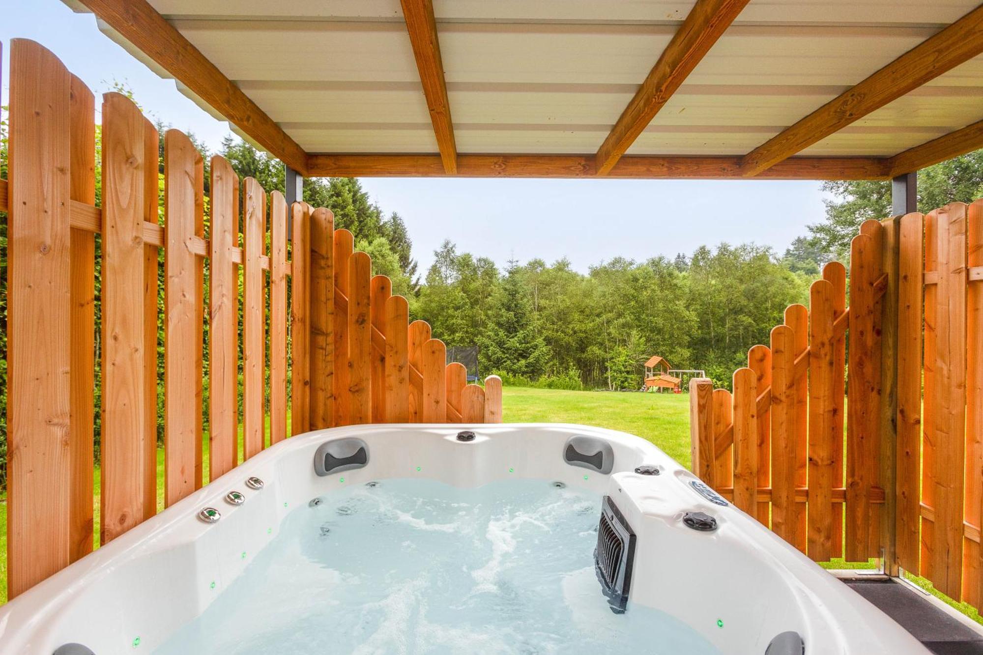 Urlaub Am Schwarzbach Mit Sauna Und Whirlpool Haus Felix Küchelscheid エクステリア 写真